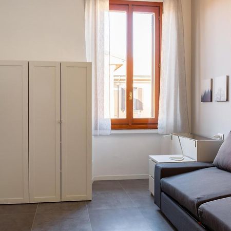 Newly Renovated Loft Near Centrale Milán Exterior foto