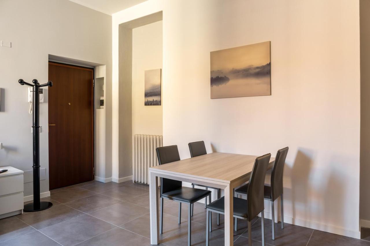 Newly Renovated Loft Near Centrale Milán Exterior foto