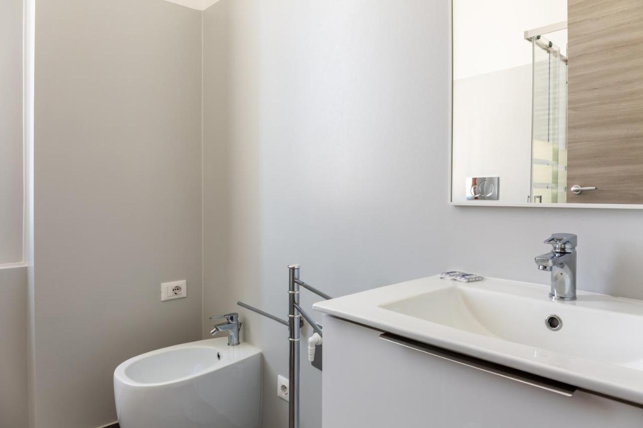 Newly Renovated Loft Near Centrale Milán Exterior foto